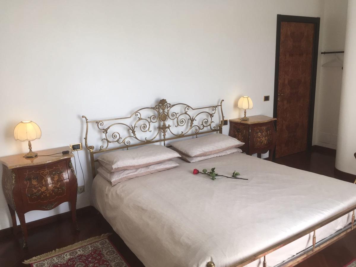 Villa Puccini Bed & Breakfast Lecco Eksteriør billede